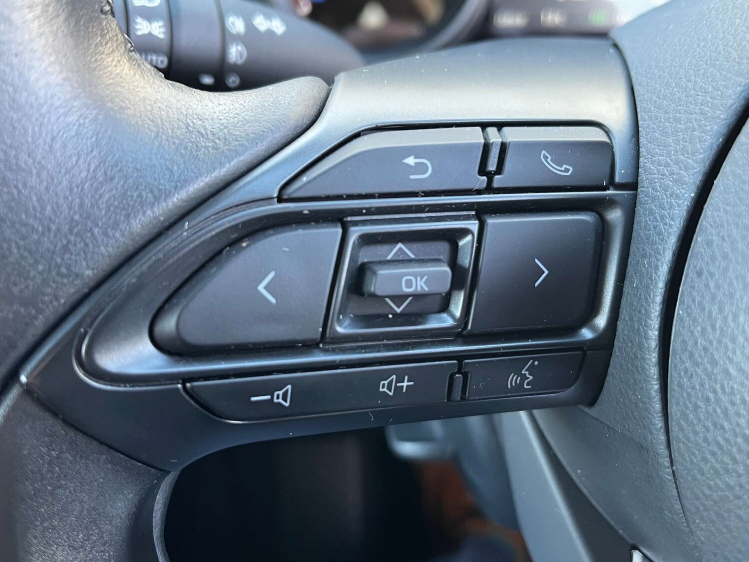 Used Toyota Yaris 2022 for sale - 76957829: Photo 57