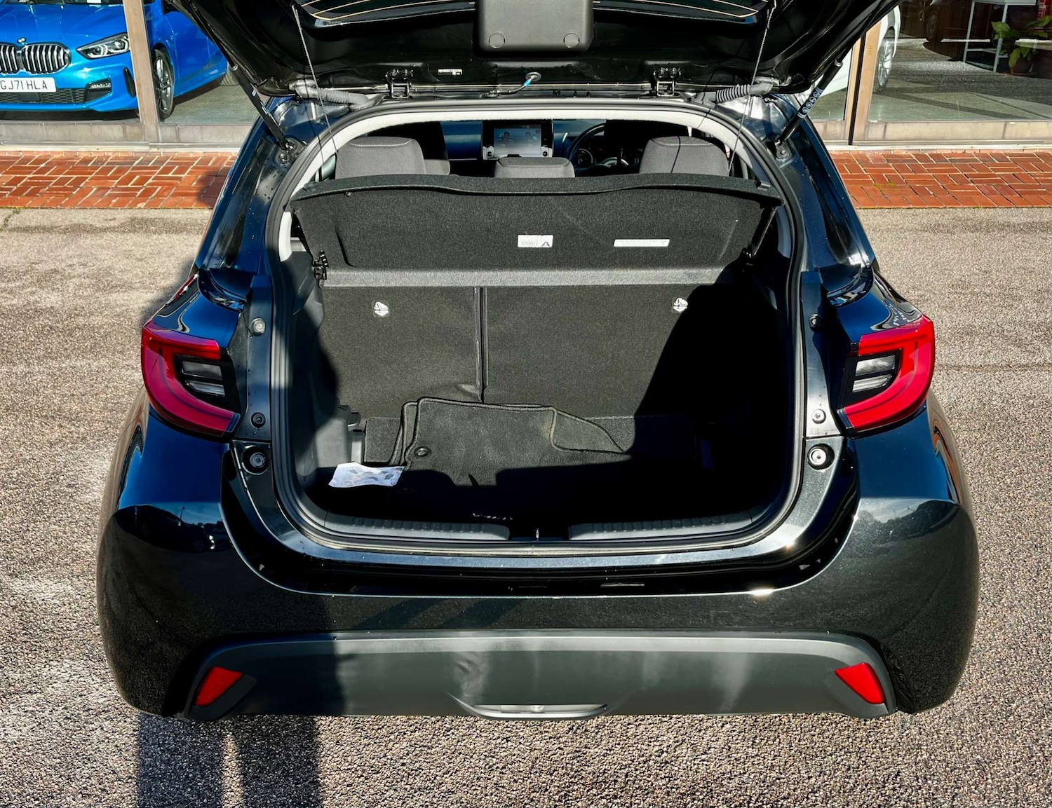 Used Toyota Yaris 2022 for sale - 76957829: Photo 67