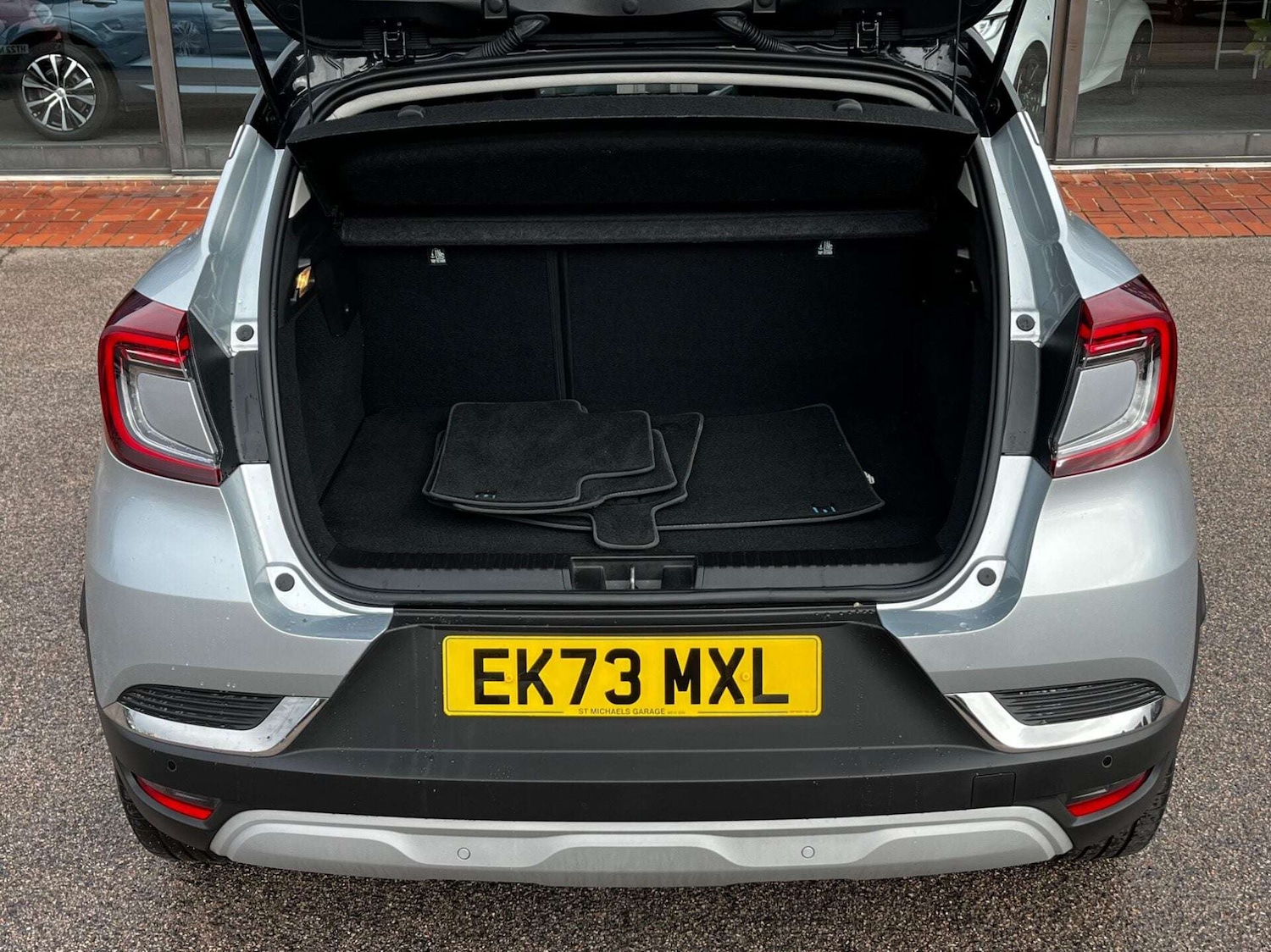 Used Renault Captur 2023 for sale - 76905323: Photo 69