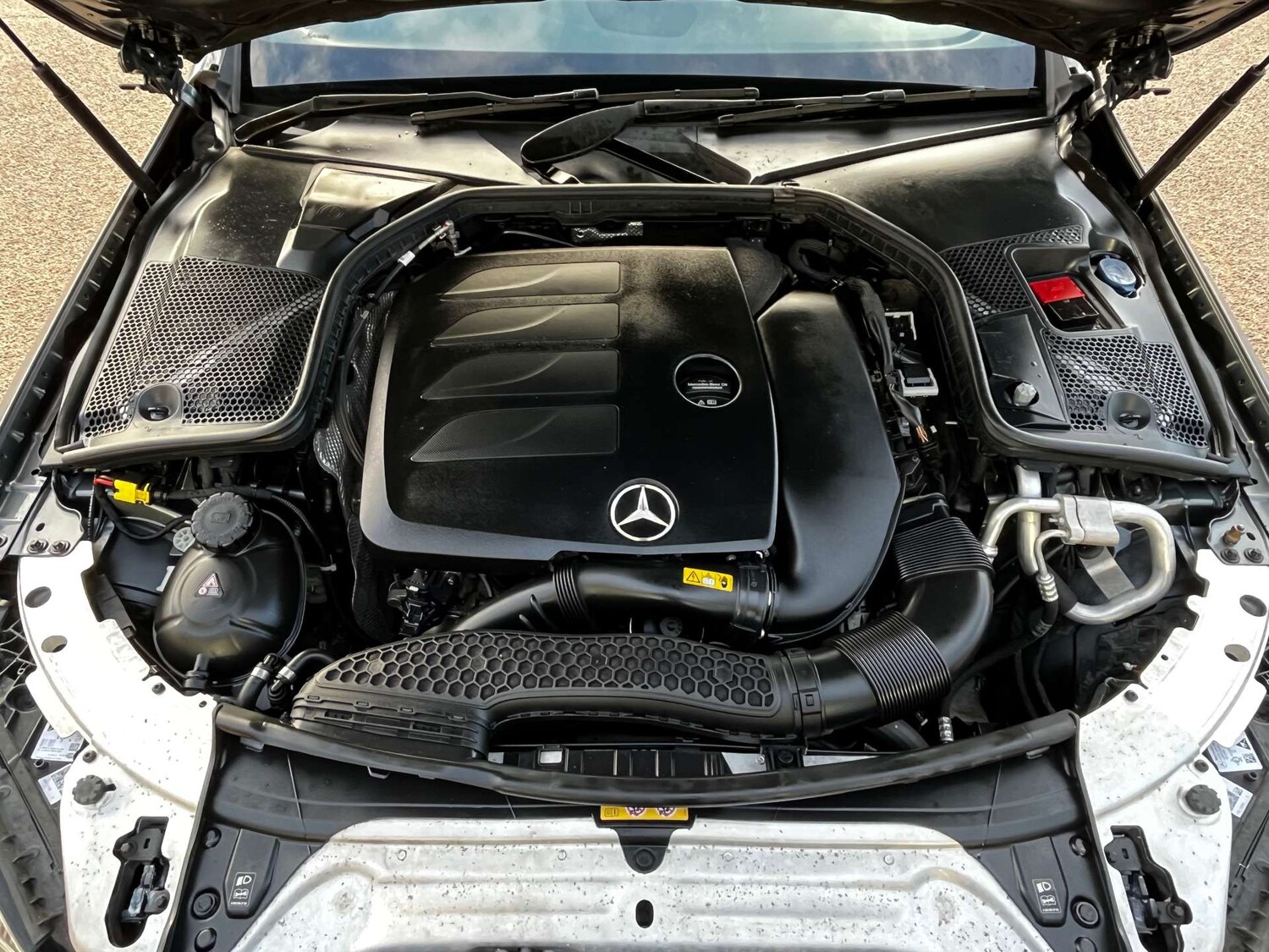 Used Mercedes-Benz C Class 2018 for sale - 76957790: Photo 7