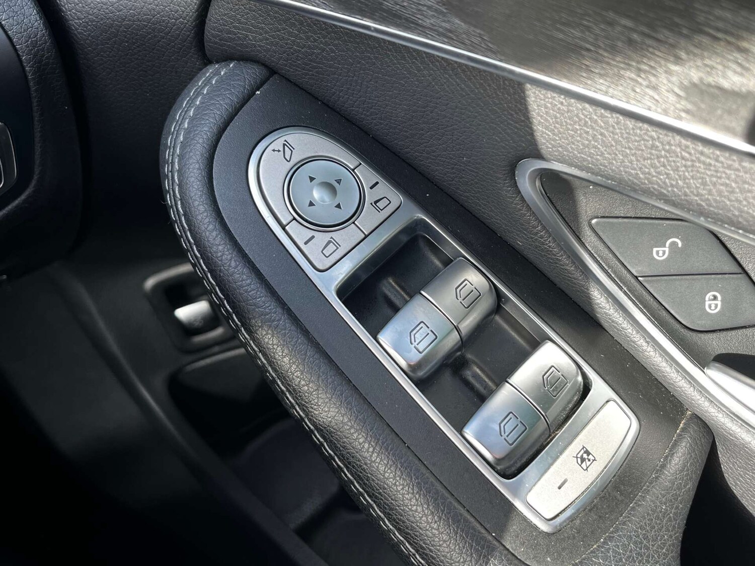 Used Mercedes-Benz C Class 2018 for sale - 76957790: Photo 73