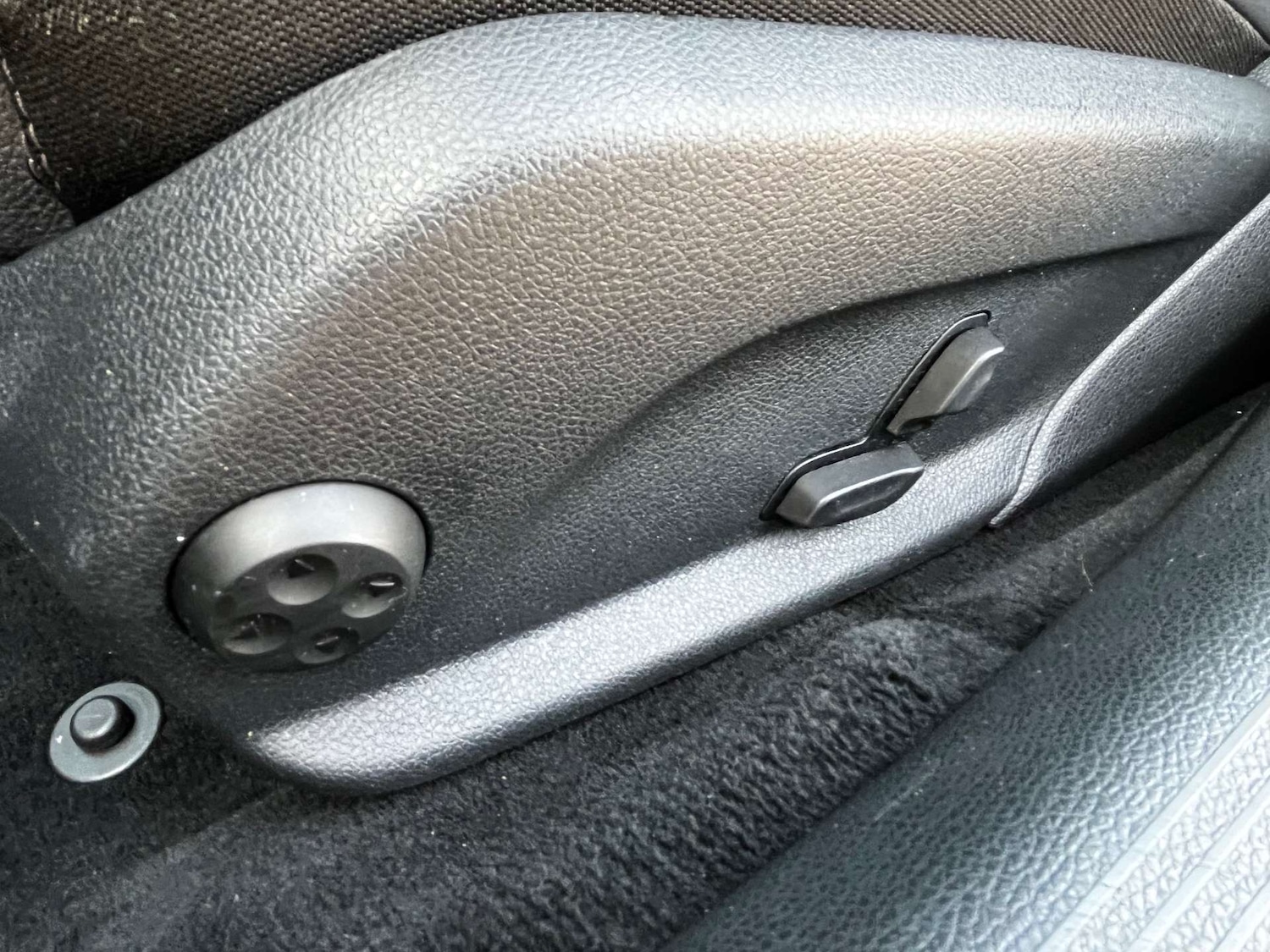 Used Mercedes-Benz C Class 2018 for sale - 76957790: Photo 77