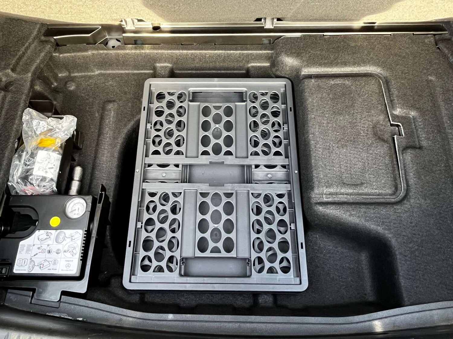 Used Mercedes-Benz C Class 2018 for sale - 76957790: Photo 84