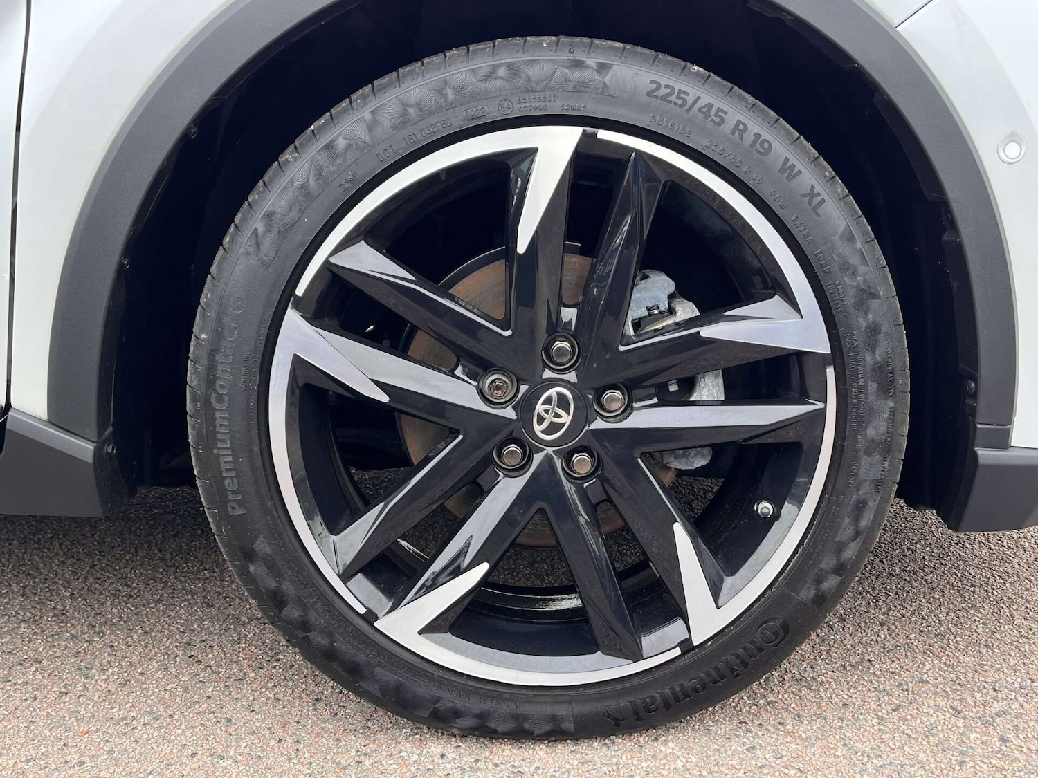 Used Toyota C-HR 2022 for sale - 76905350: Photo 16