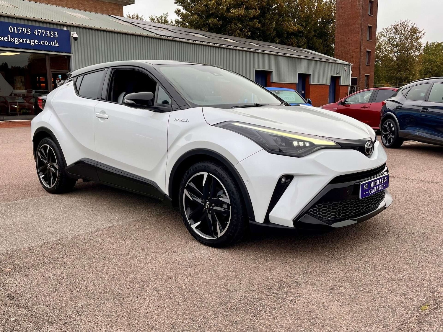 Used Toyota C-HR 2022 for sale - 76905350: Photo 4