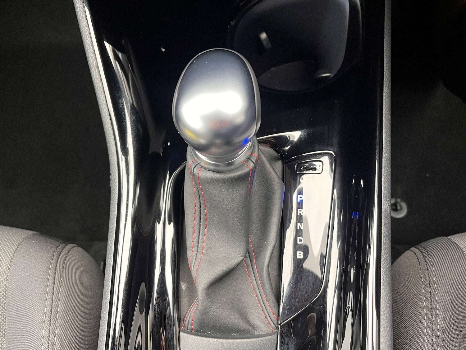 Used Toyota C-HR 2022 for sale - 76905350: Photo 47