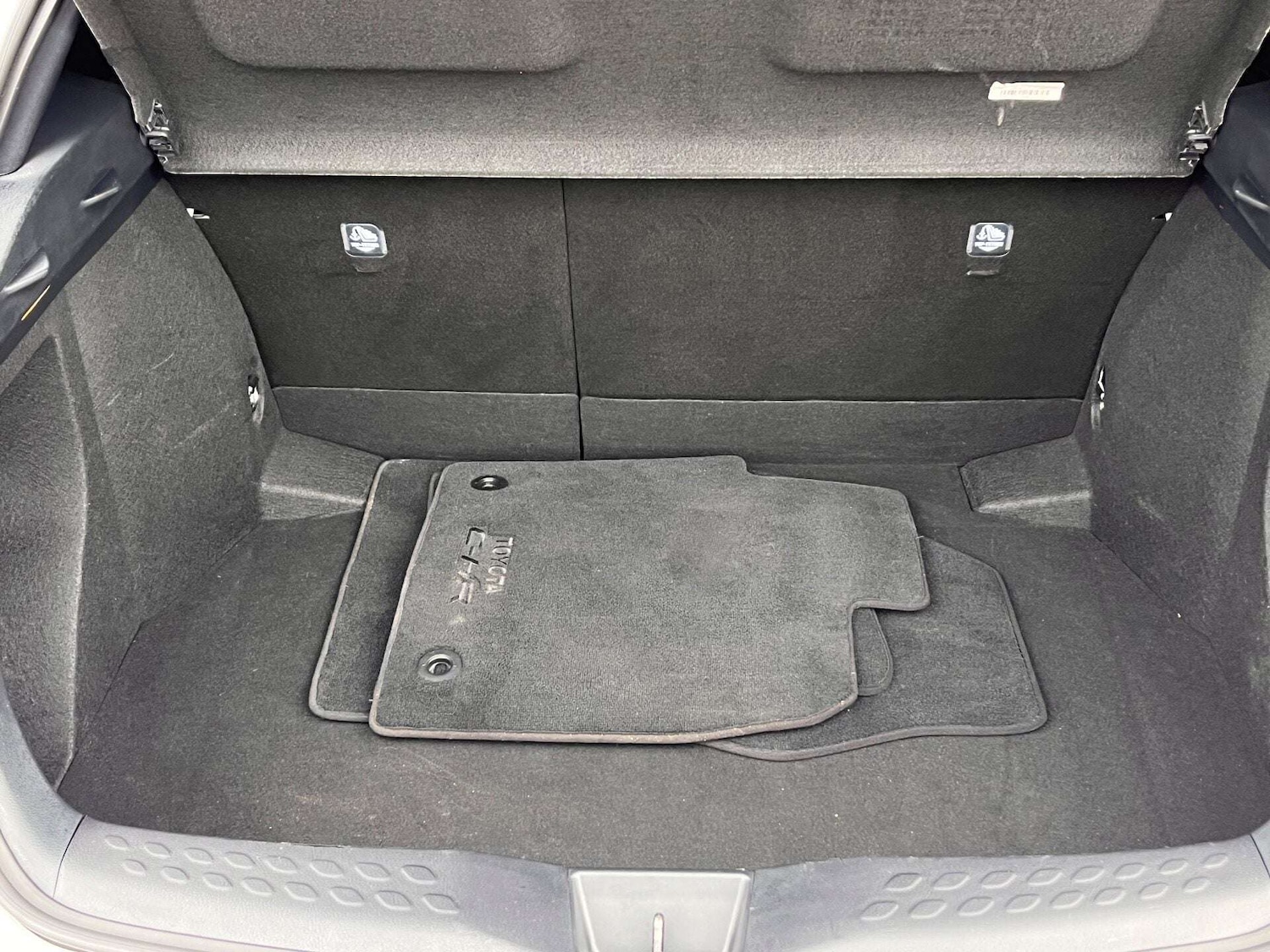 Used Toyota C-HR 2022 for sale - 76905350: Photo 65