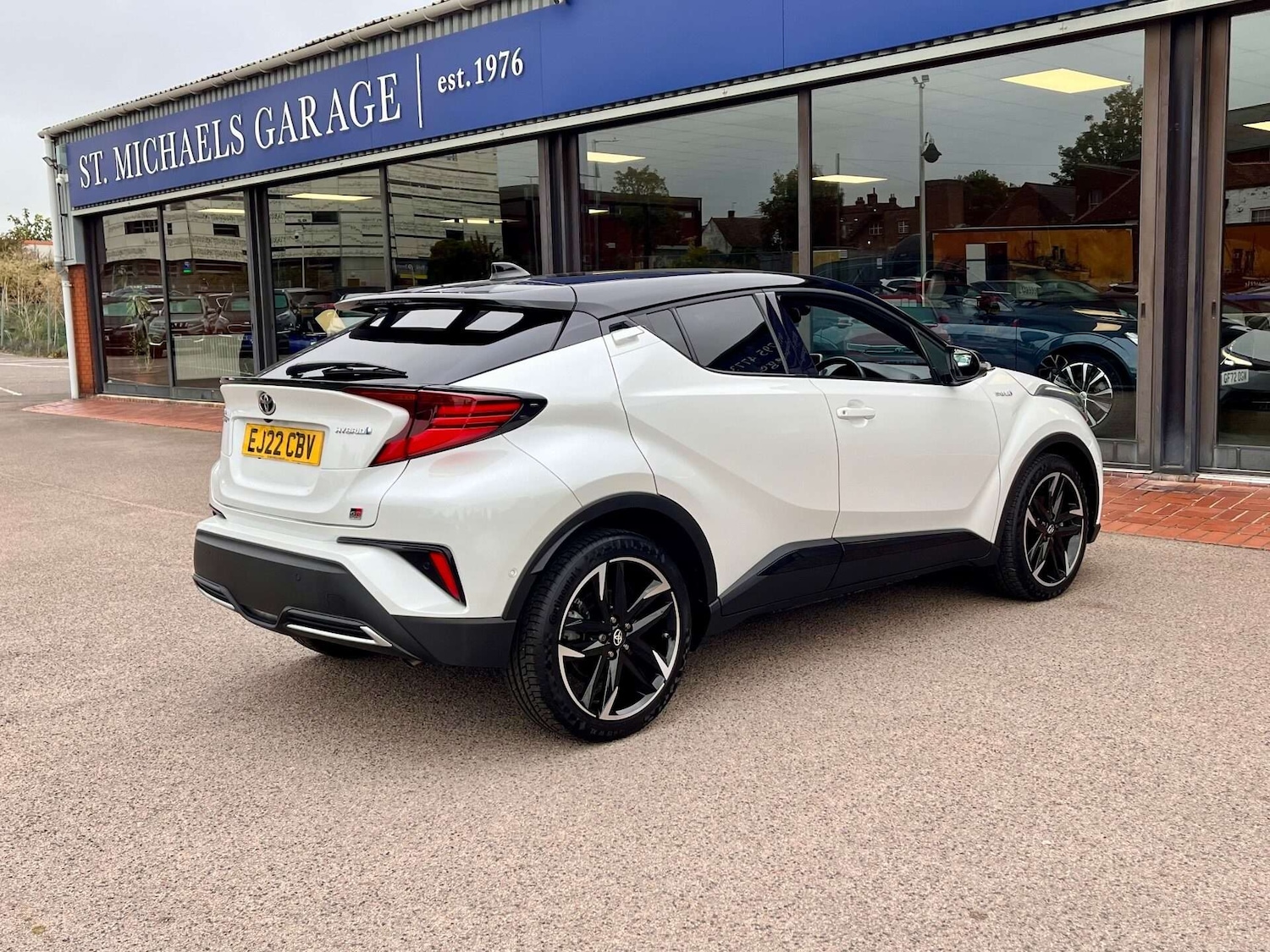 Used Toyota C-HR 2022 for sale - 76905350: Photo 8