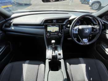Used Honda Civic 2020 for sale - 74825055: Photo