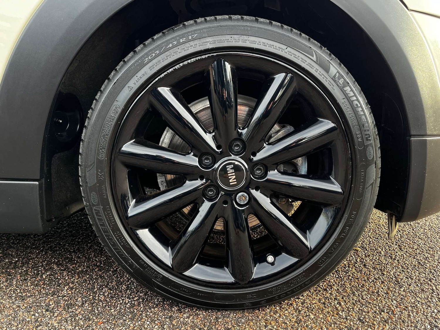 Used MINI Convertible 2018 for sale - 76905237: Photo 20