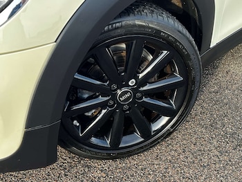 Used MINI Convertible 2018 for sale - 76905237: Photo