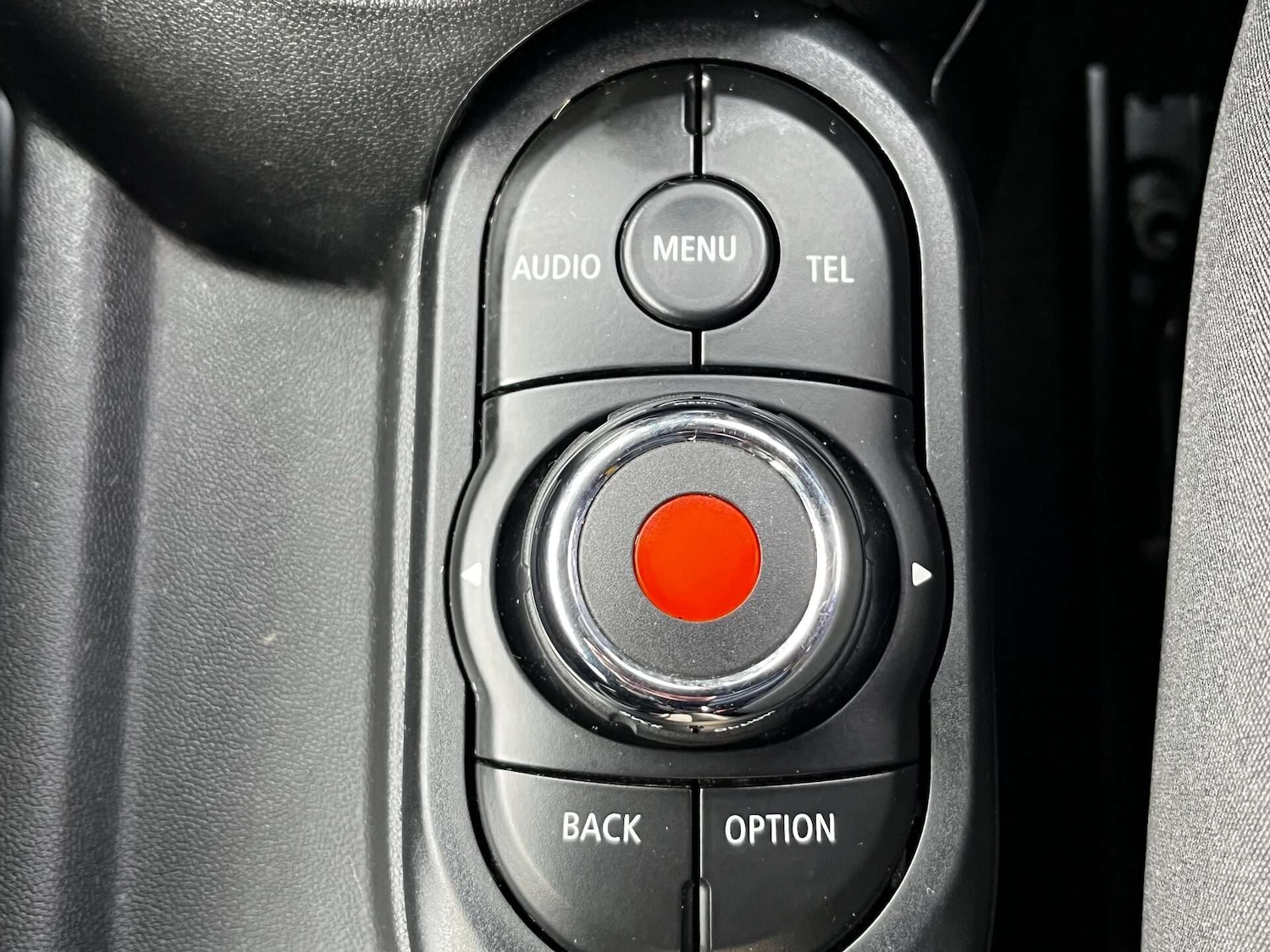 Used MINI Convertible 2018 for sale - 76905237: Photo 52