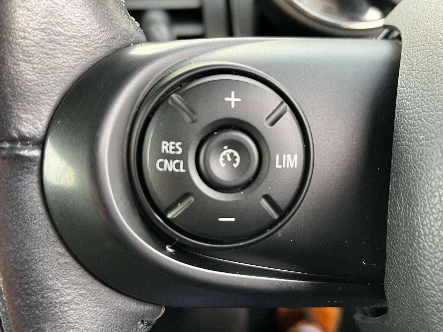 Used MINI Convertible 2018 for sale - 76905237: Photo 54