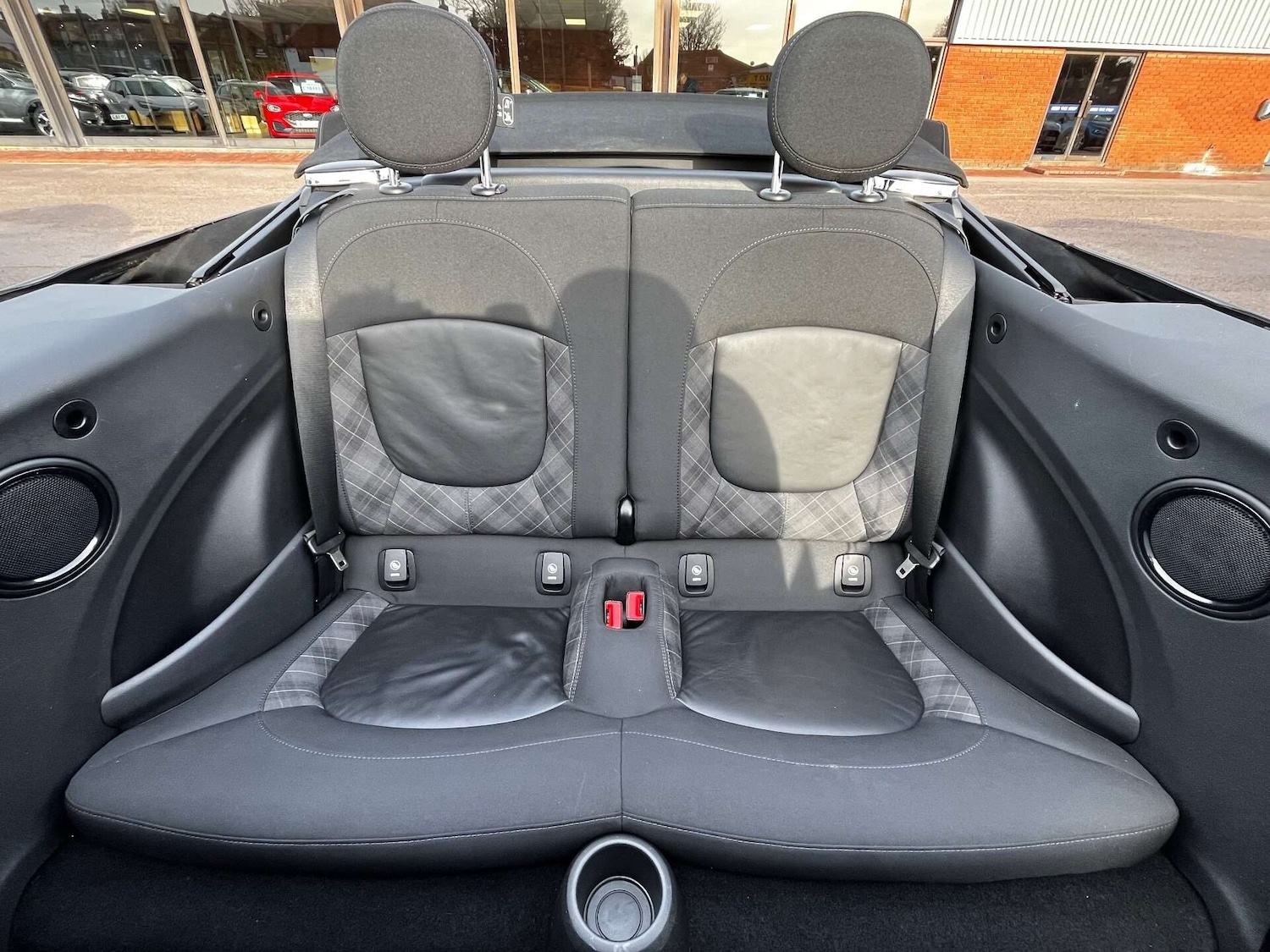 Used MINI Convertible 2018 for sale - 76905237: Photo 62