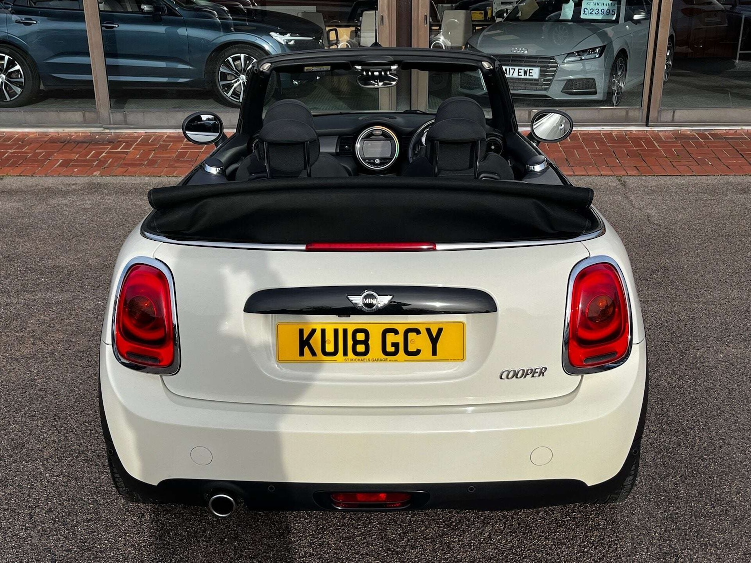 Used MINI Convertible 2018 for sale - 76905237: Photo 63