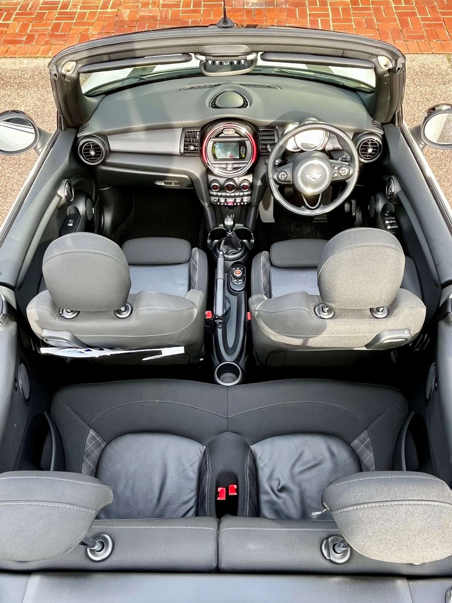 Used MINI Convertible 2018 for sale - 76905237: Photo 64