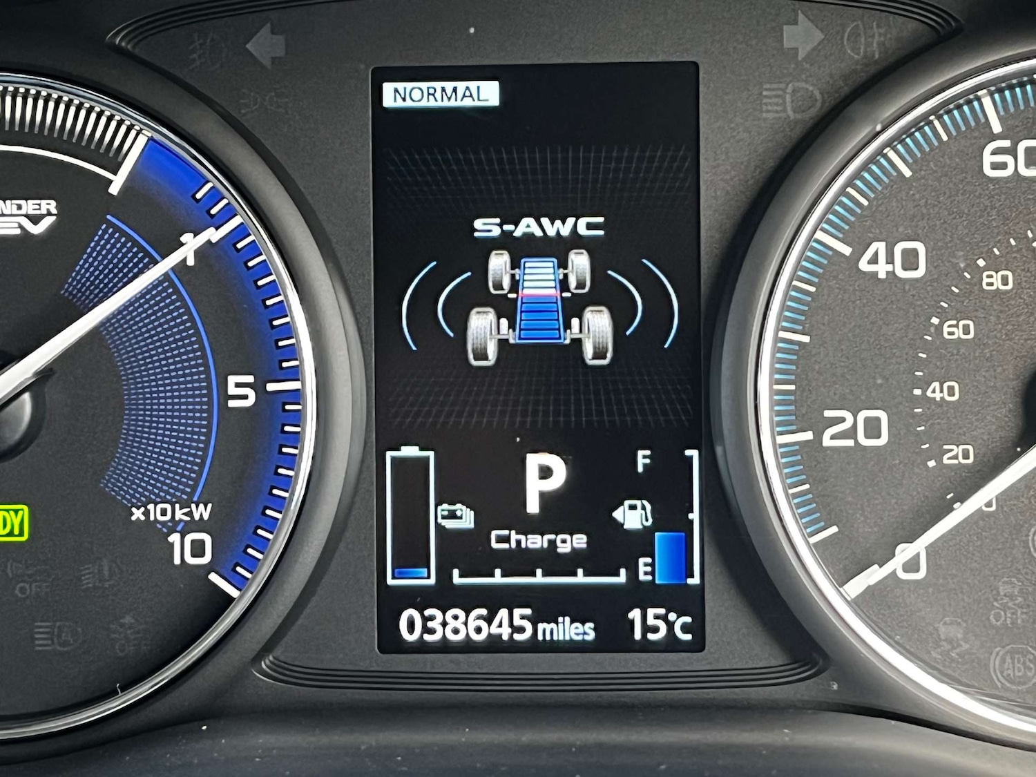 Used Mitsubishi Outlander 2020 for sale - 77632643: Photo 31