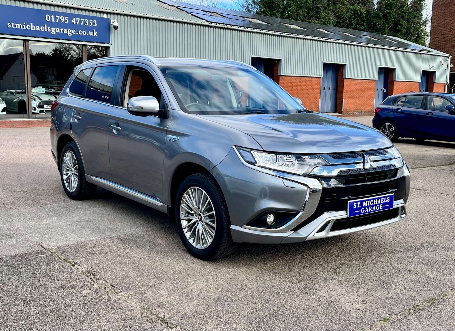Used Mitsubishi Outlander 2020 for sale - 77632643: Photo 4