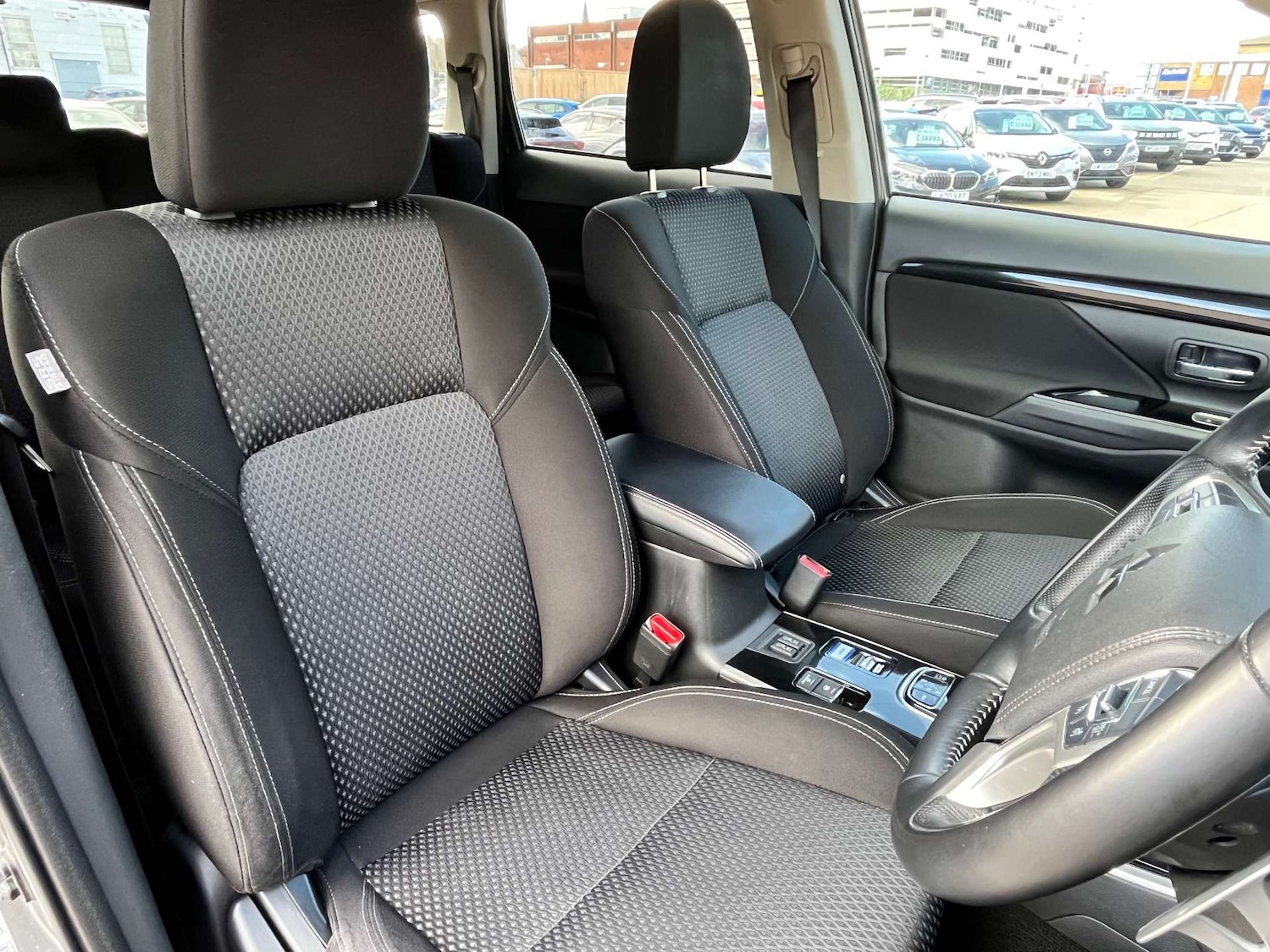 Used Mitsubishi Outlander 2020 for sale - 77632643: Photo 70