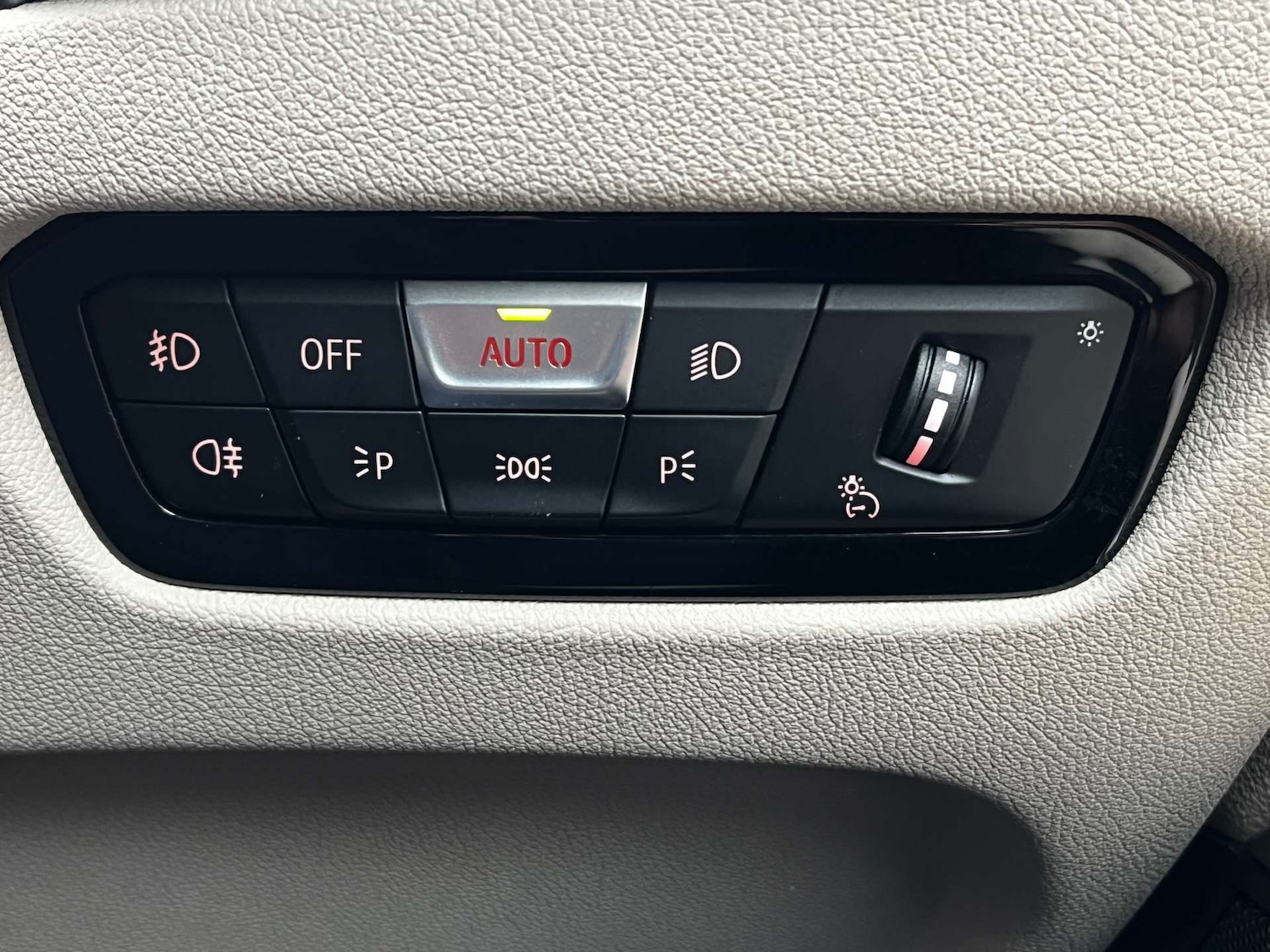 Used BMW 3 Series 2019 for sale - 77535023: Photo 70