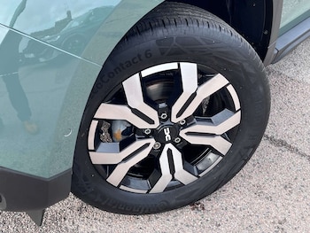 Used Dacia Duster 2024 for sale - 76957746: Photo