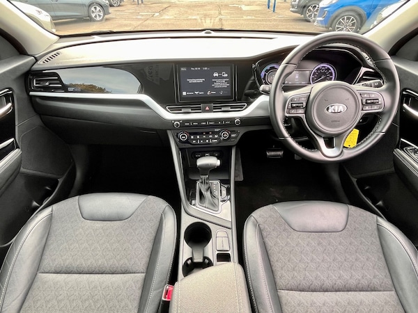 Used Kia Niro 2020 for sale - 76088904: Photo 2