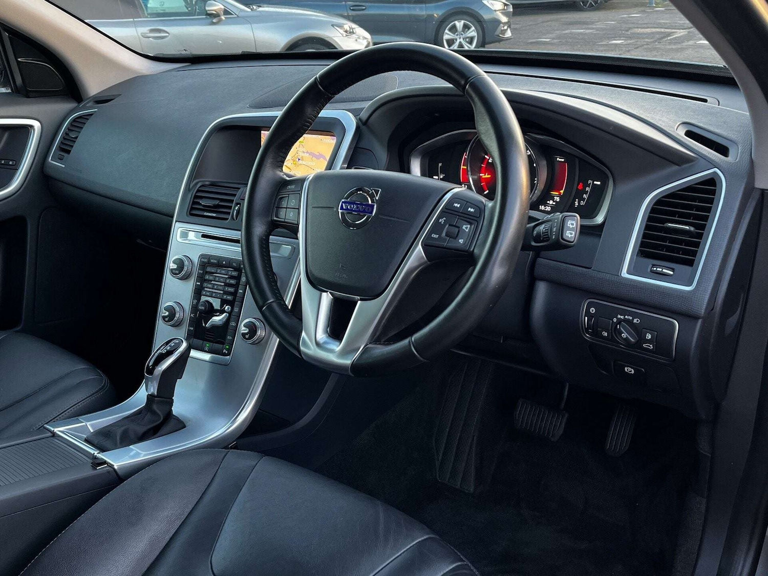 Used Volvo XC60 2017 for sale - 76905371: Photo 18