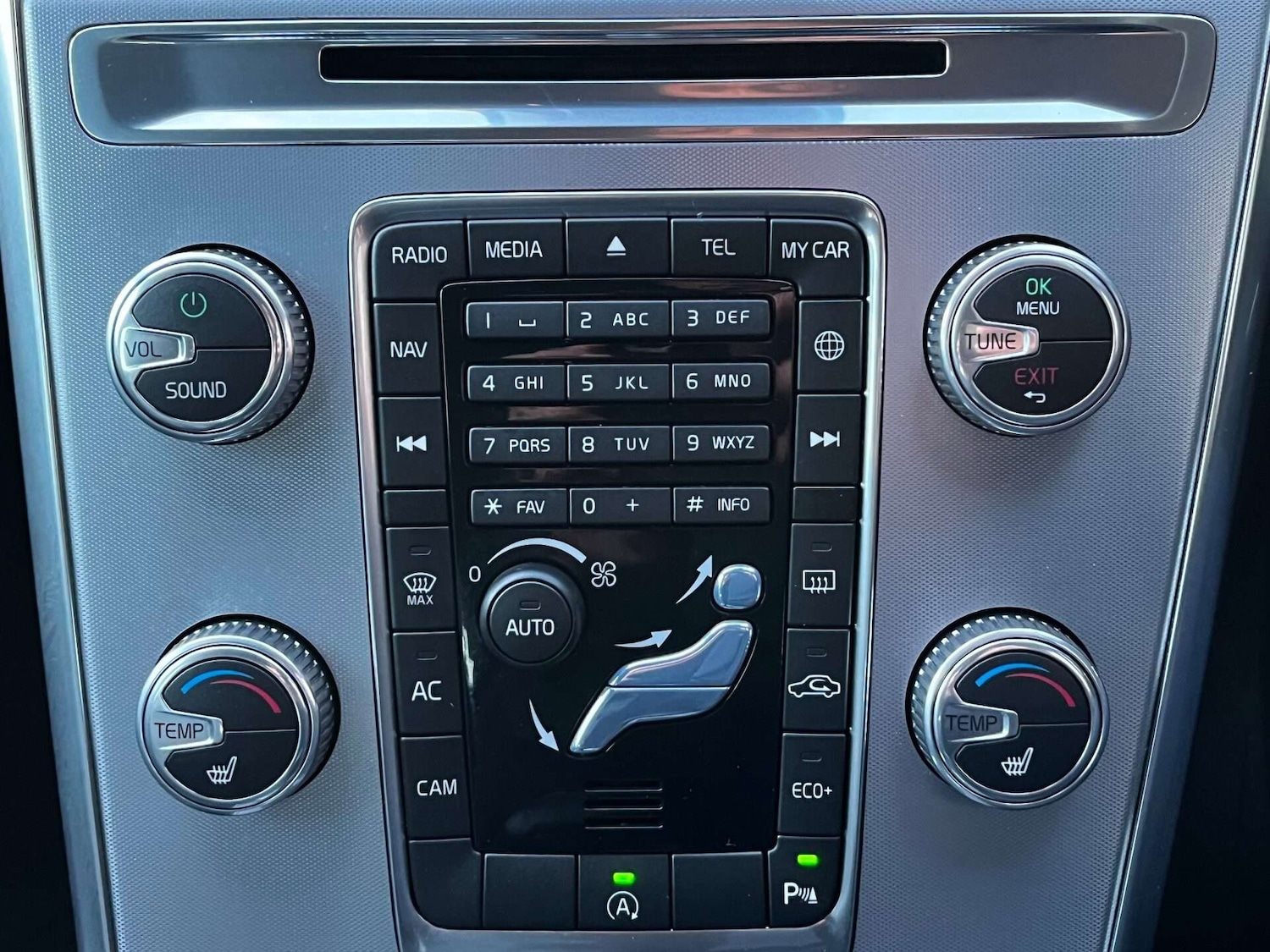 Used Volvo XC60 2017 for sale - 76905371: Photo 38