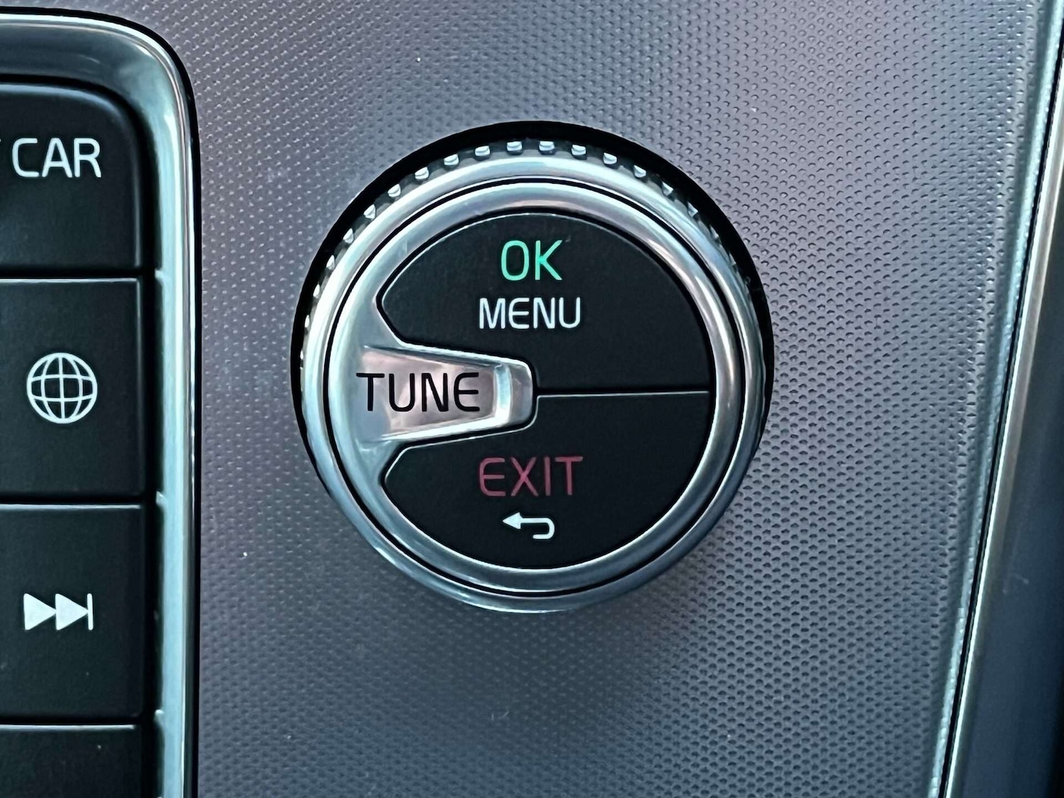 Used Volvo XC60 2017 for sale - 76905371: Photo 40