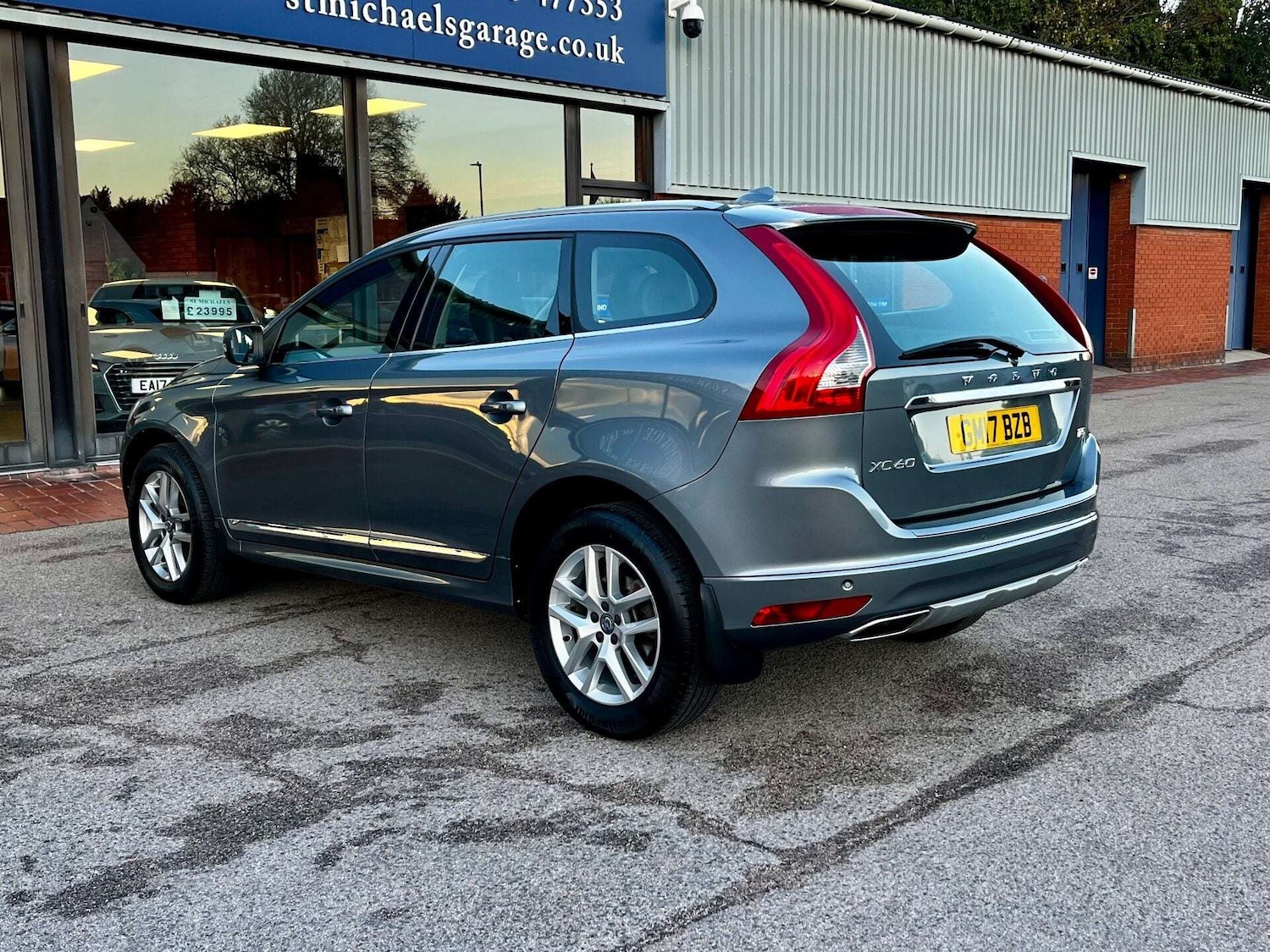 Used Volvo XC60 2017 for sale - 76905371: Photo 9