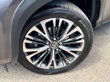 Used Toyota Yaris Cross 2023 for sale - 78523333: Photo