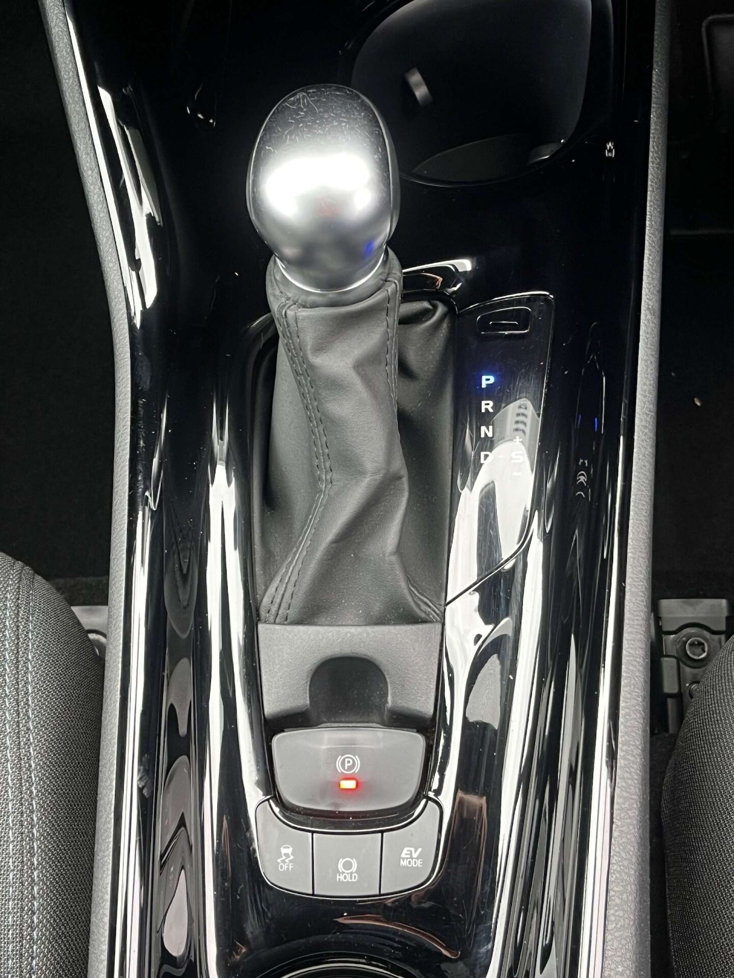 Used Toyota C-HR 2021 for sale - 76957756: Photo 49