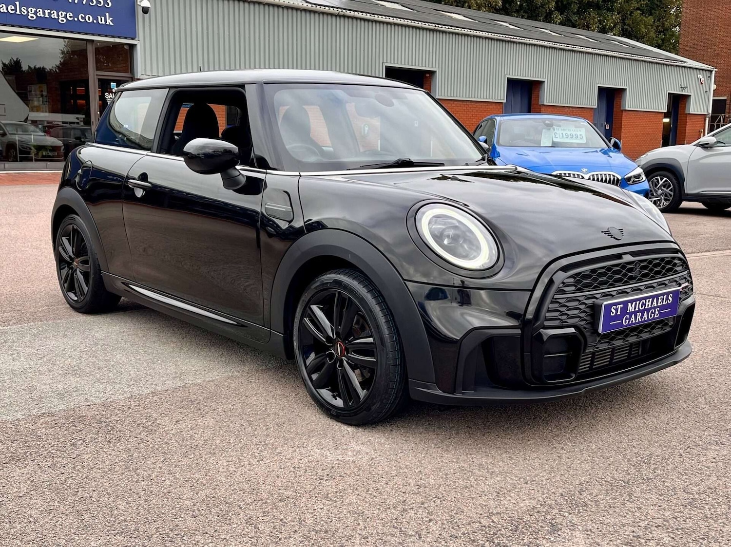 Used MINI Hatch 2022 for sale - 76905353: Photo 4