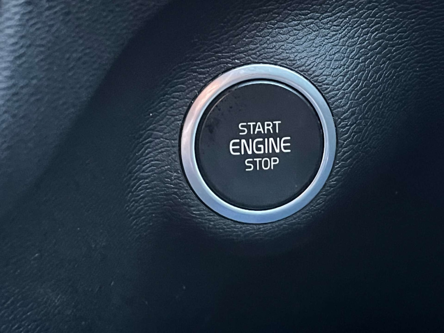 Used Volvo XC40 2020 for sale - 77195873: Photo 46