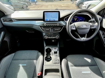 Used Ford Focus 2022 for sale - 75821059: Photo