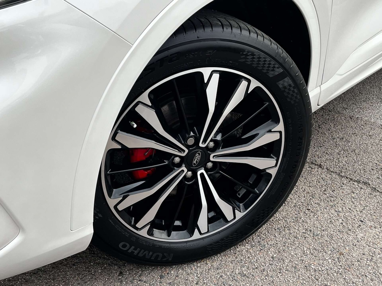 Used Ford Kuga 2022 for sale - 76957805: Photo 3