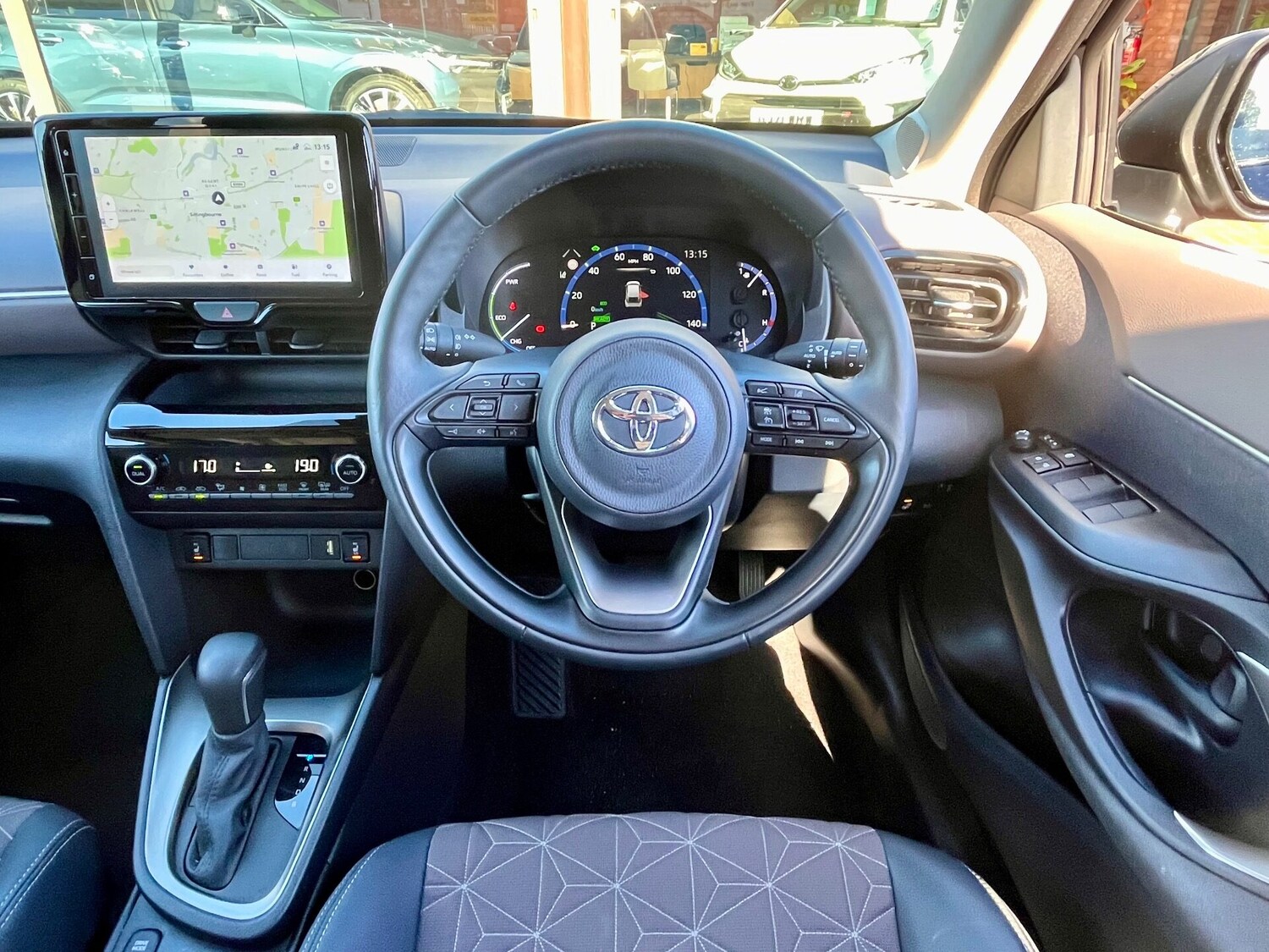 Used Toyota Yaris Cross 2022 for sale - 76352366: Photo 19