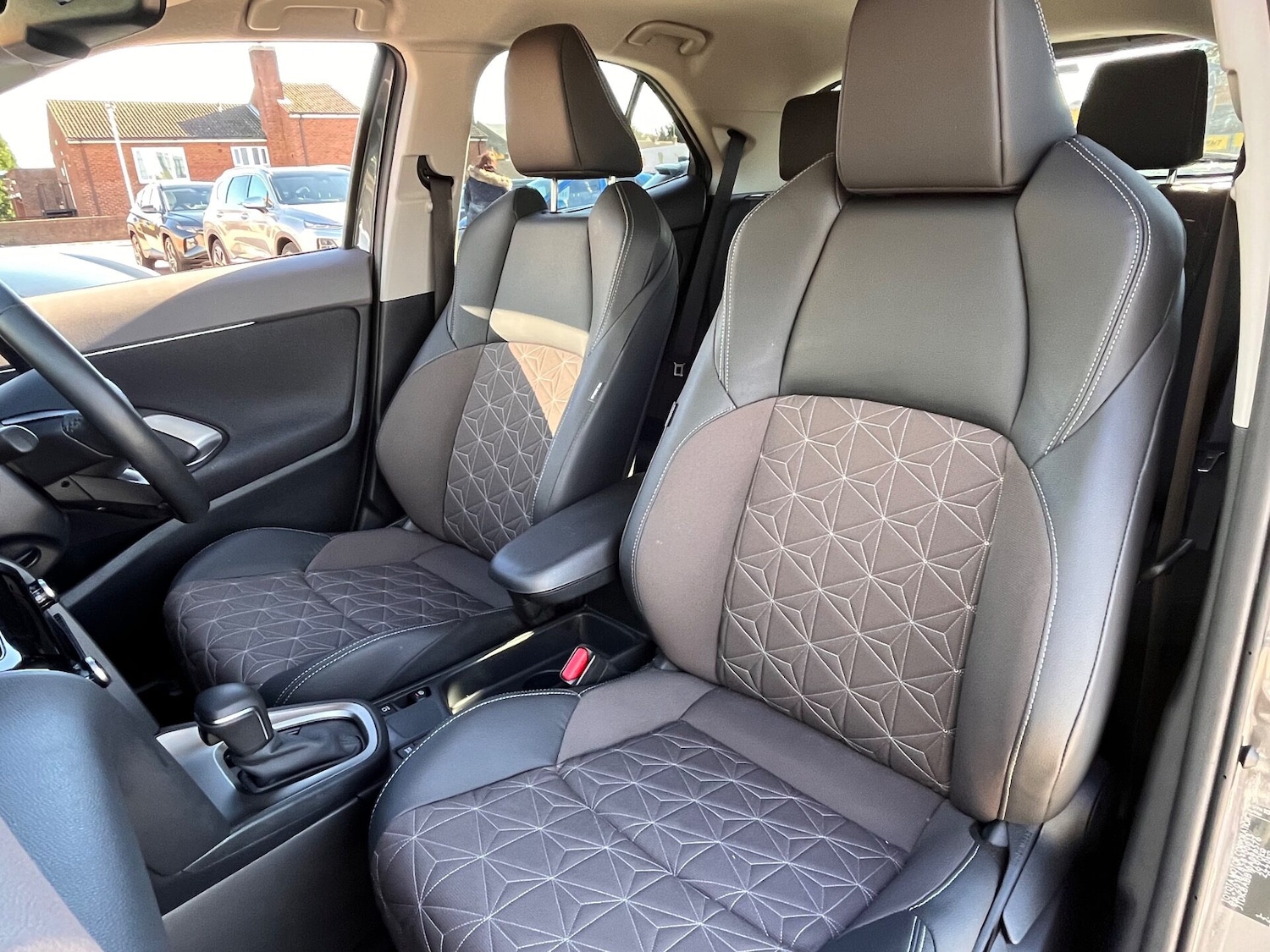 Used Toyota Yaris Cross 2022 for sale - 76352366: Photo 64