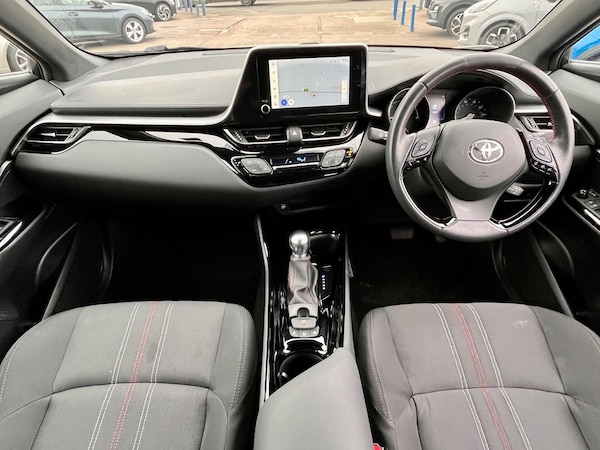 Used Toyota C-HR 2022 for sale - 76264529: Photo 2