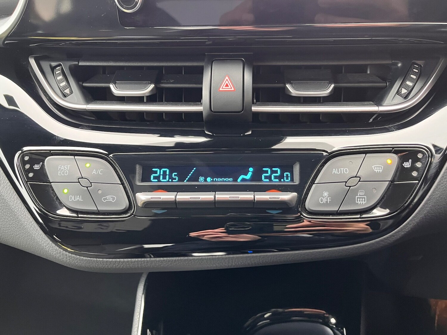 Used Toyota C-HR 2022 for sale - 76264529: Photo 43