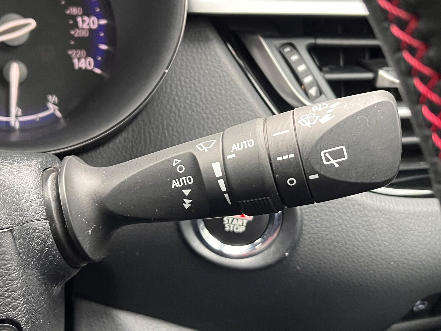 Used Toyota C-HR 2022 for sale - 76264529: Photo 53