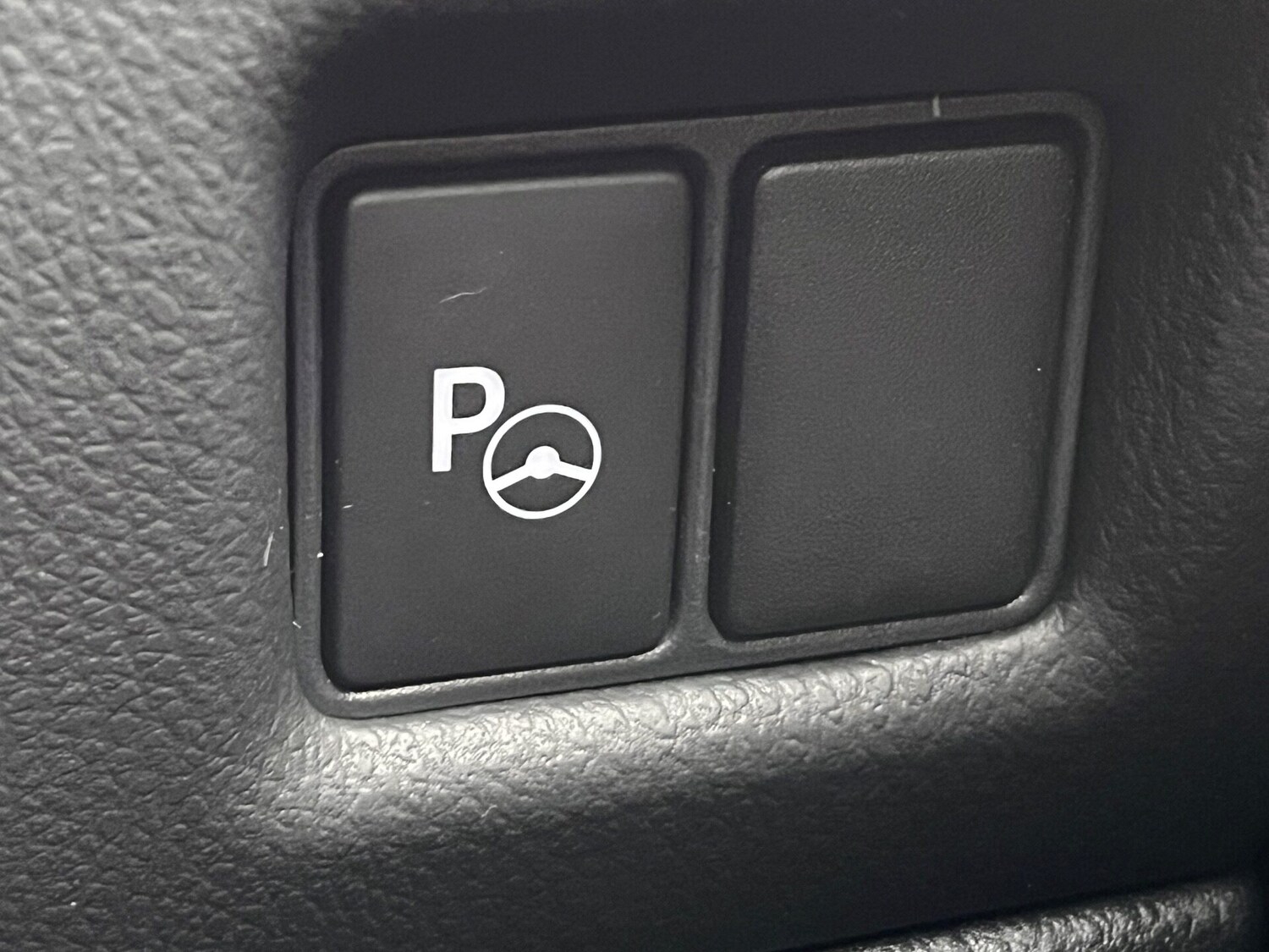 Used Toyota C-HR 2022 for sale - 76264529: Photo 55