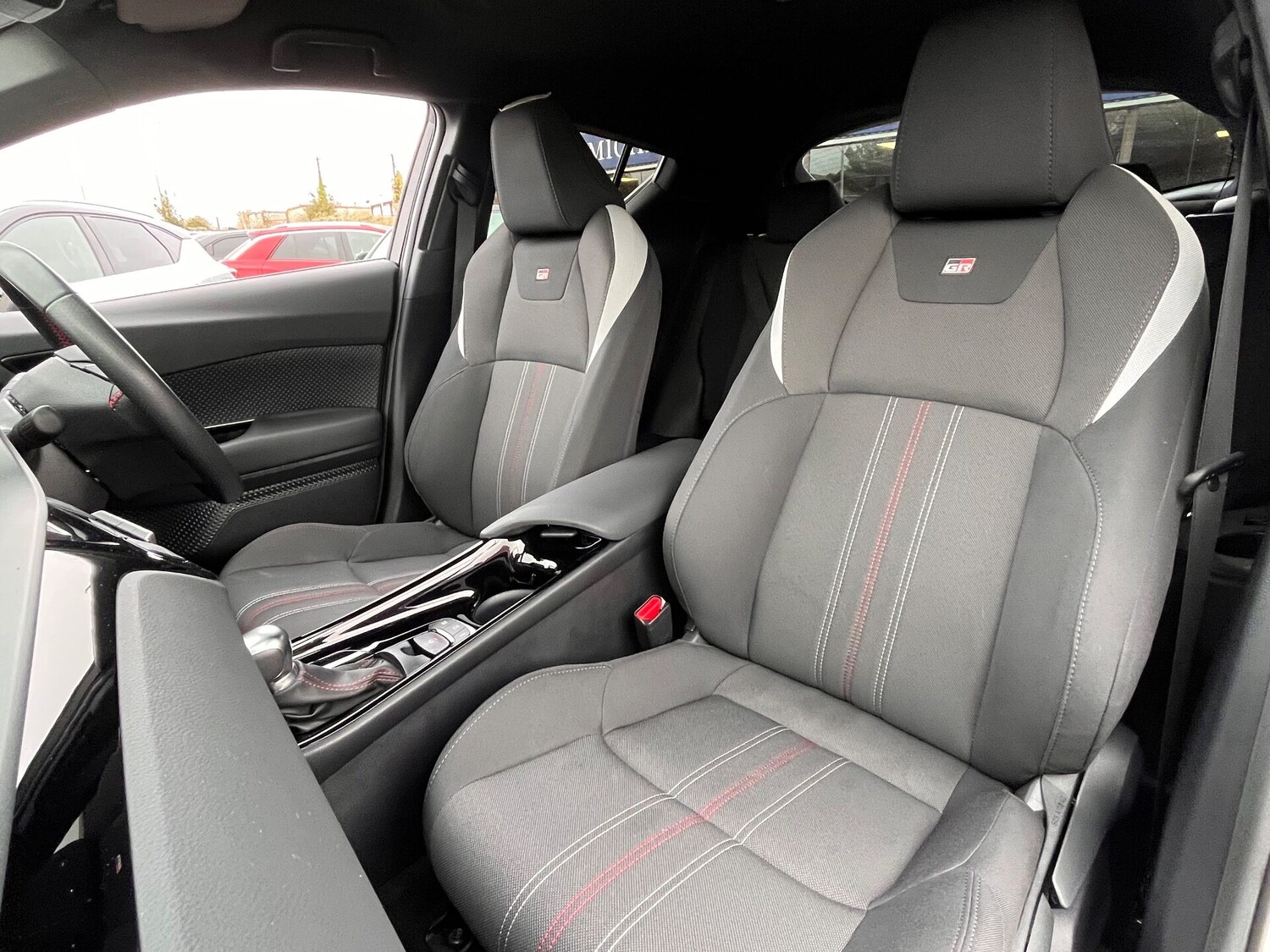 Used Toyota C-HR 2022 for sale - 76264529: Photo 60