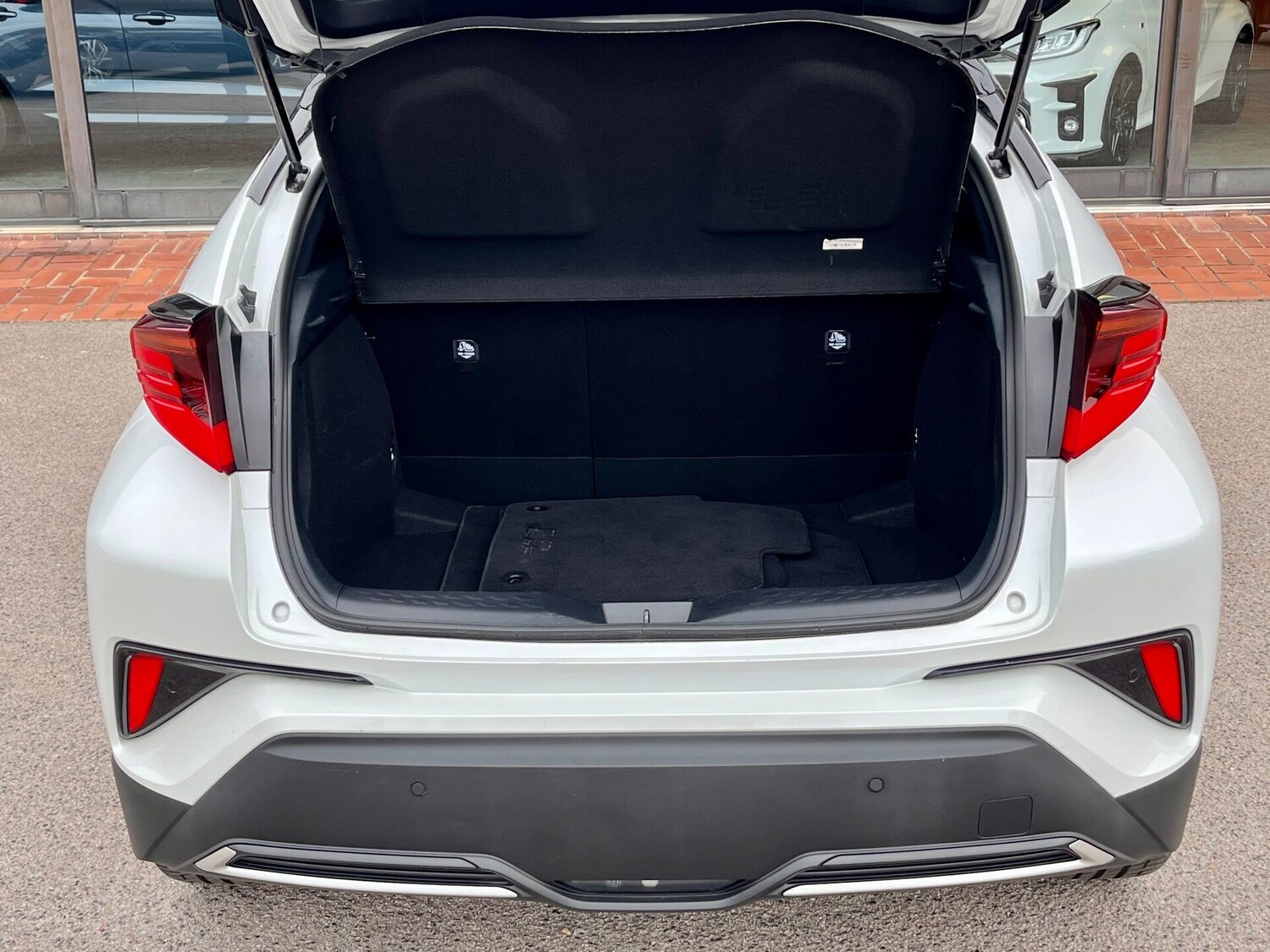 Used Toyota C-HR 2022 for sale - 76264529: Photo 64