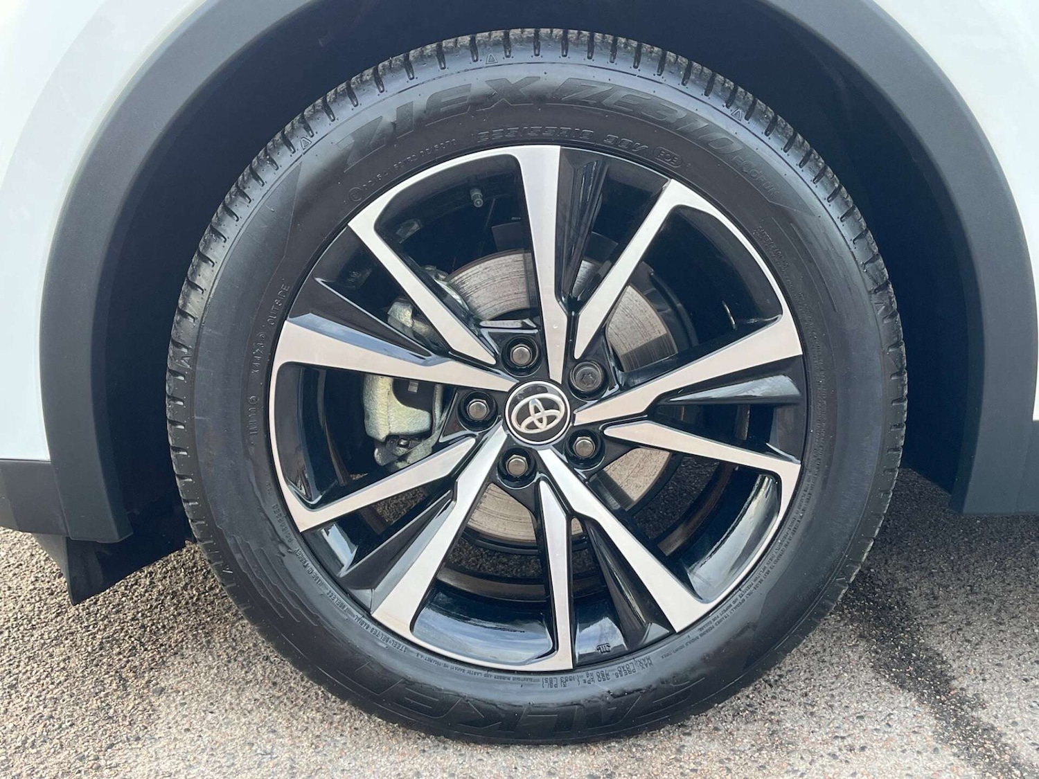 Used Toyota C-HR 2024 for sale - 76905308: Photo 13