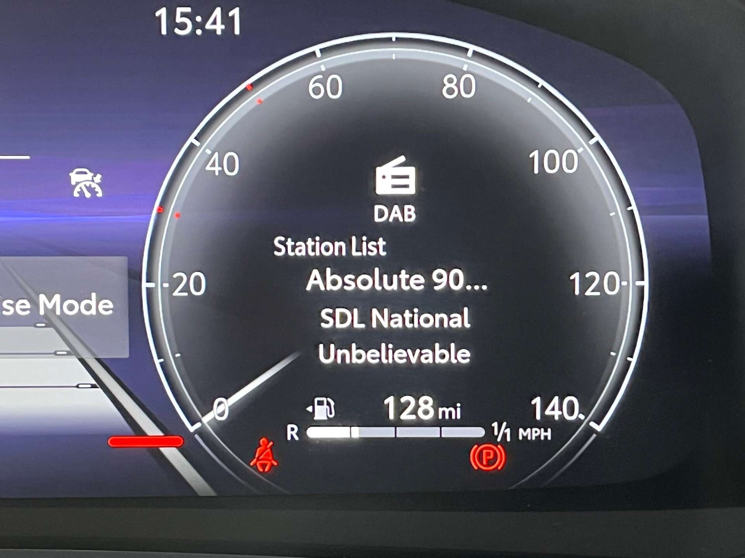 Used Toyota C-HR 2024 for sale - 76905308: Photo 27