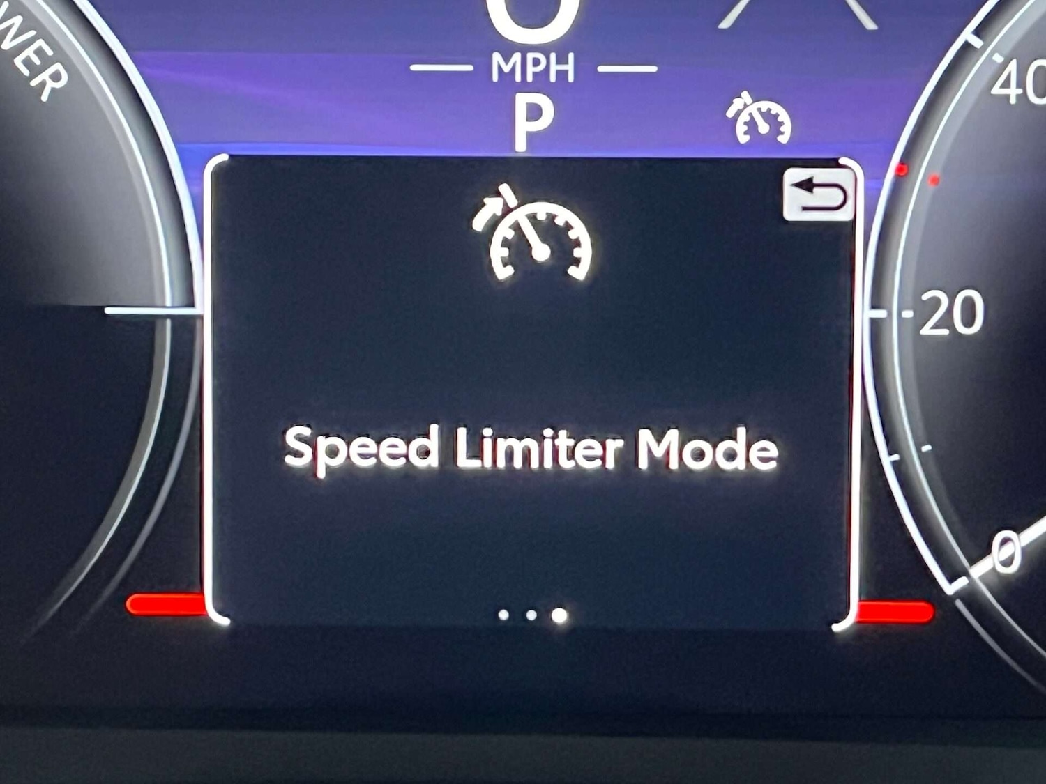 Used Toyota C-HR 2024 for sale - 76905308: Photo 31