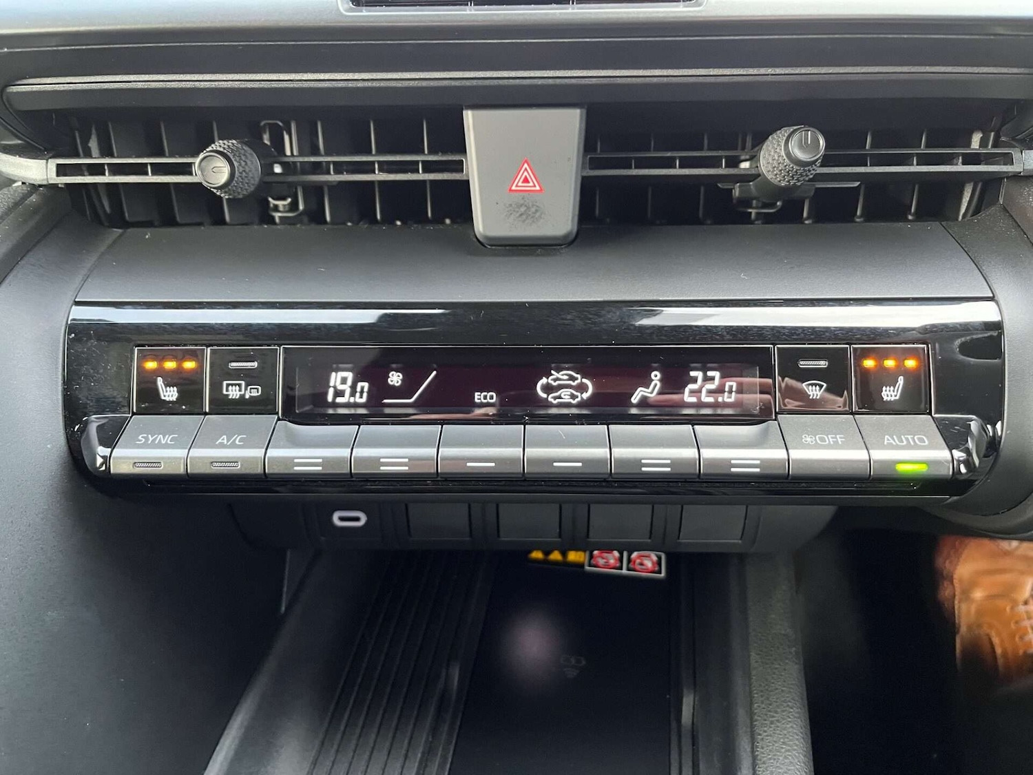 Used Toyota C-HR 2024 for sale - 76905308: Photo 43