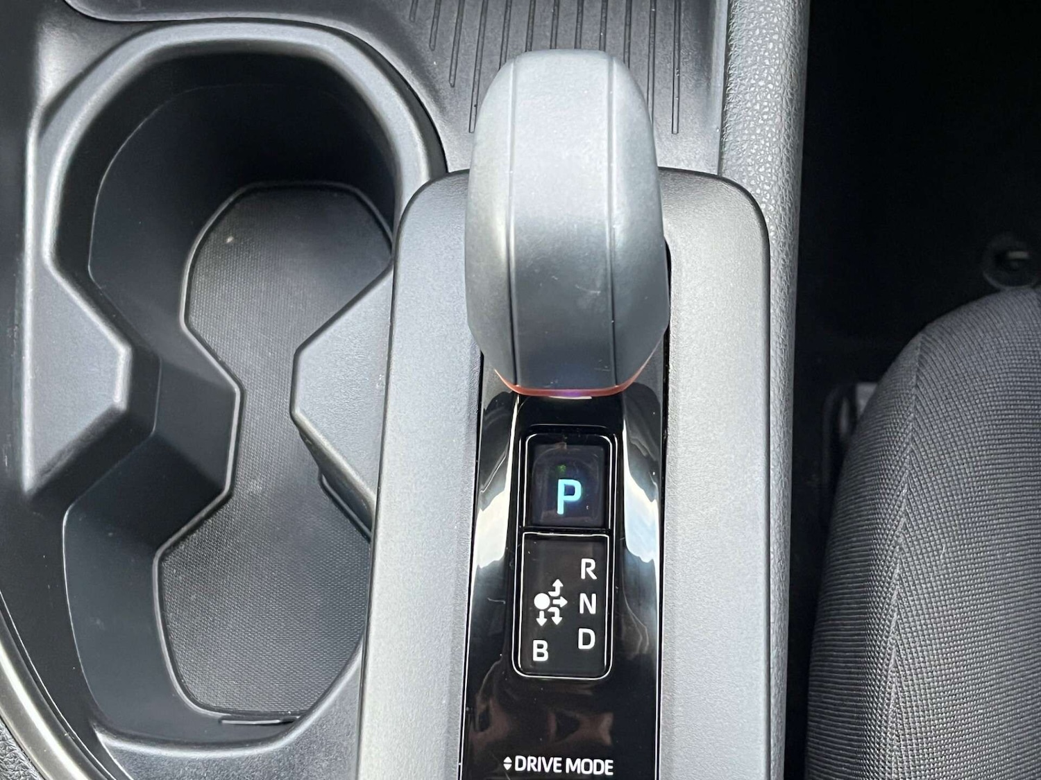 Used Toyota C-HR 2024 for sale - 76905308: Photo 48