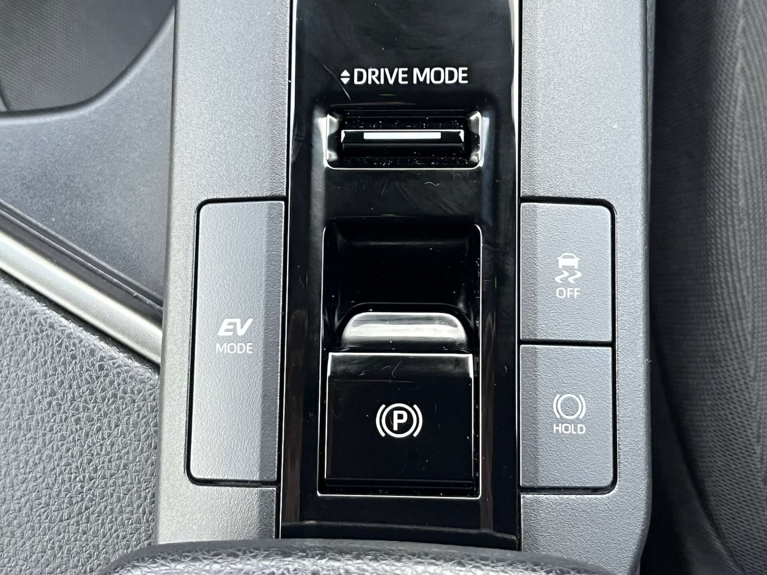 Used Toyota C-HR 2024 for sale - 76905308: Photo 49